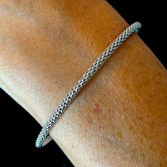 Kendra Scott blue lupus and pearl bracelet New.used for displays. - Picture 5 of 5